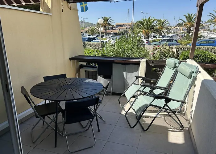 666 Joli T2 Port Nature 8 Rez De Chaussee Vue Port *